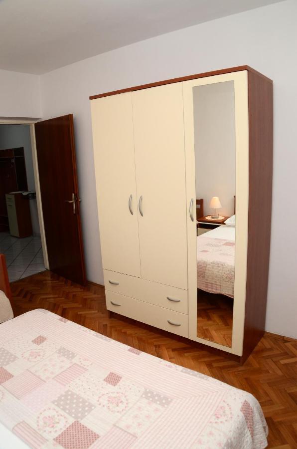 Dvosoban Apartman U Centru Grada Biograd Na Moru Esterno foto