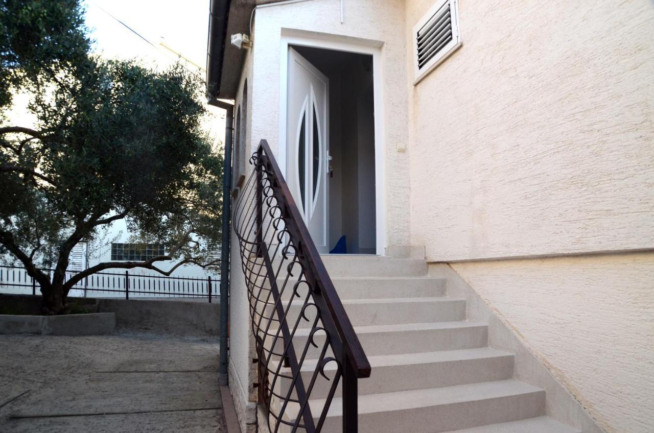 Dvosoban Apartman U Centru Grada Biograd Na Moru Esterno foto