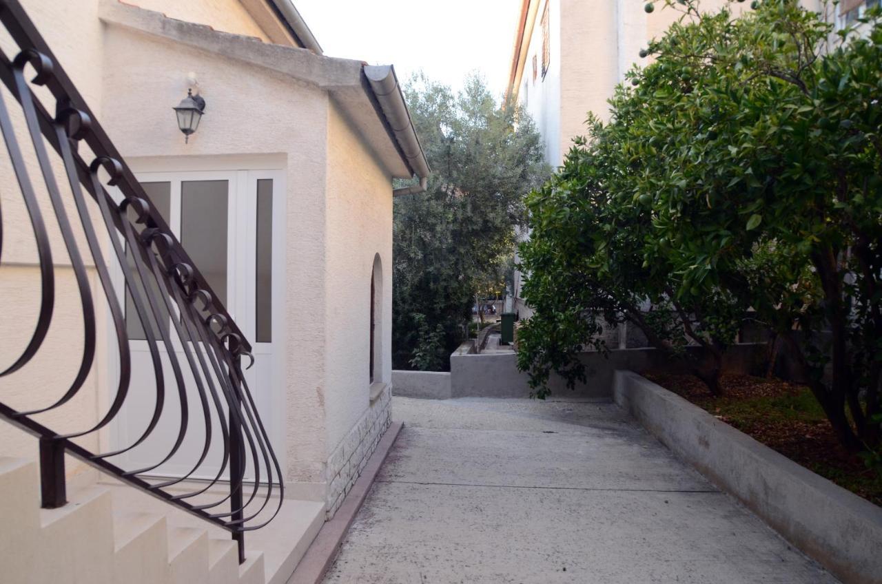 Dvosoban Apartman U Centru Grada Biograd Na Moru Esterno foto