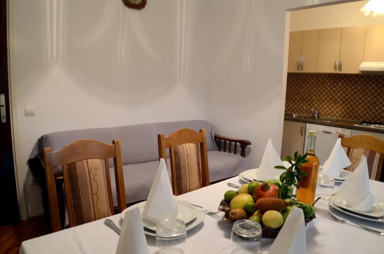 Dvosoban Apartman U Centru Grada Biograd Na Moru Esterno foto